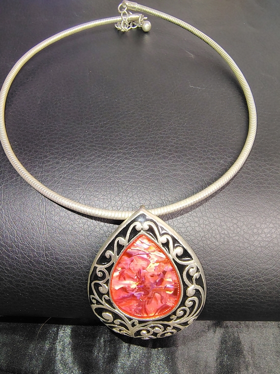 Jewelry - Silver Teardrop Necklace with Pink Abalone Inlay